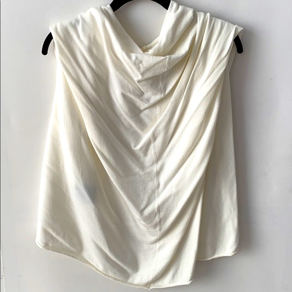 Seduction Sleeveless Drape Knit Cardigan - Picture 2 of 2